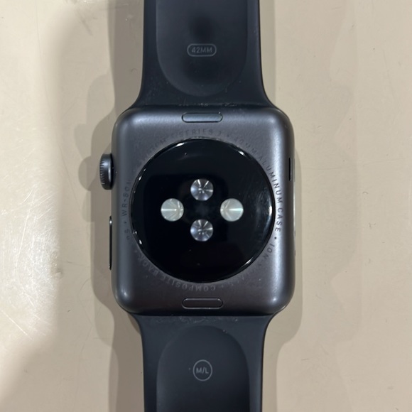 apple watch series 3 42mm - Picture 4 of 7